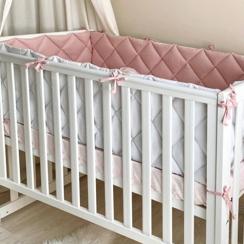 Детское постельное белье и бортики в кроватку Маленькая Соня Baby Mix Перо пудра Белый/Розовый 0291404