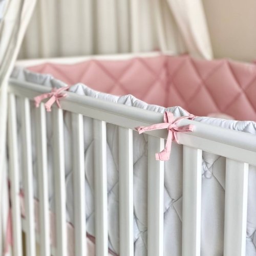 Детское постельное белье и бортики в кроватку Маленькая Соня Baby Mix Перо пудра Белый/Розовый 0291404