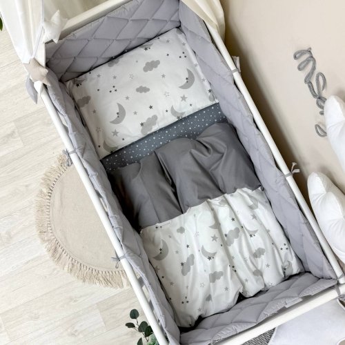 Детское постельное белье и бортики в кроватку Маленькая Соня Baby Mix Облака серые с месяцем Белый/Серый 0291487