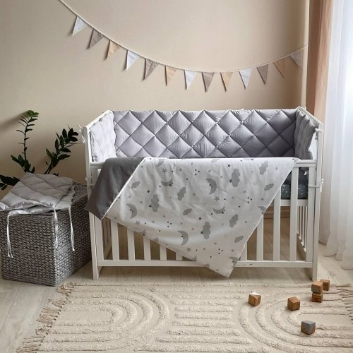 Детское постельное белье и бортики в кроватку Маленькая Соня Baby Mix Облака серые с месяцем Белый/Серый 0291487