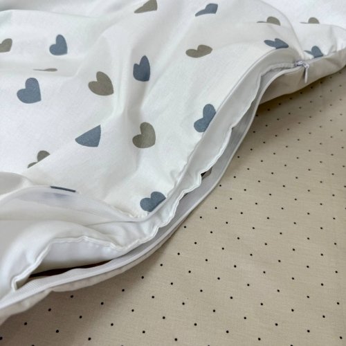 Детское постельное белье и бортики в кроватку Маленькая Соня Baby Mix Серо-бежевые сердца Белый/Бежевый 0291541