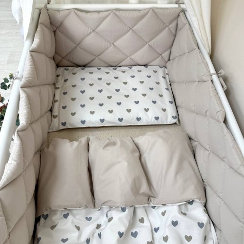 Детское постельное белье и бортики в кроватку Маленькая Соня Baby Mix Серо-бежевые сердца Белый/Бежевый 0291541
