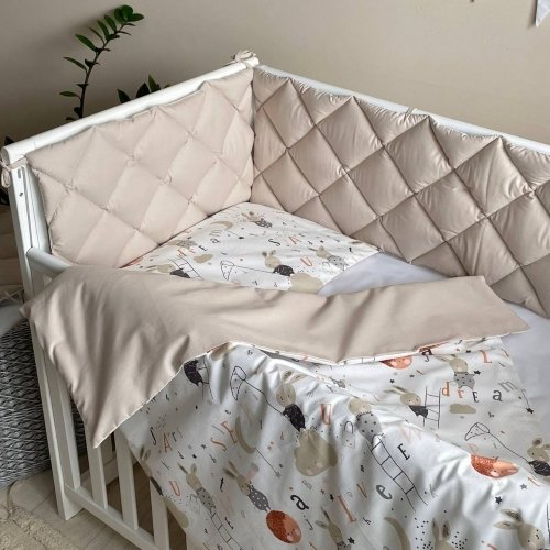 Детское постельное белье и бортики в кроватку Маленькая Соня Baby Mix Зайцы на лесенке Бежевый 029189