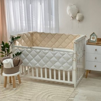 Бортики в кроватку стеганые Маленькая Соня Бежевый/Белый 071002