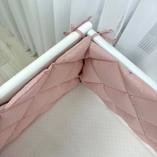 Бортики в кроватку стеганые Маленькая Соня Пудровый 071079
