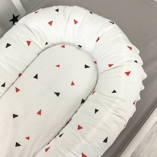 Кокон для новорожденных Oh My Kids Soft OMK Triangles Сатин Белый Поролон 2 см КК-225-ОМК