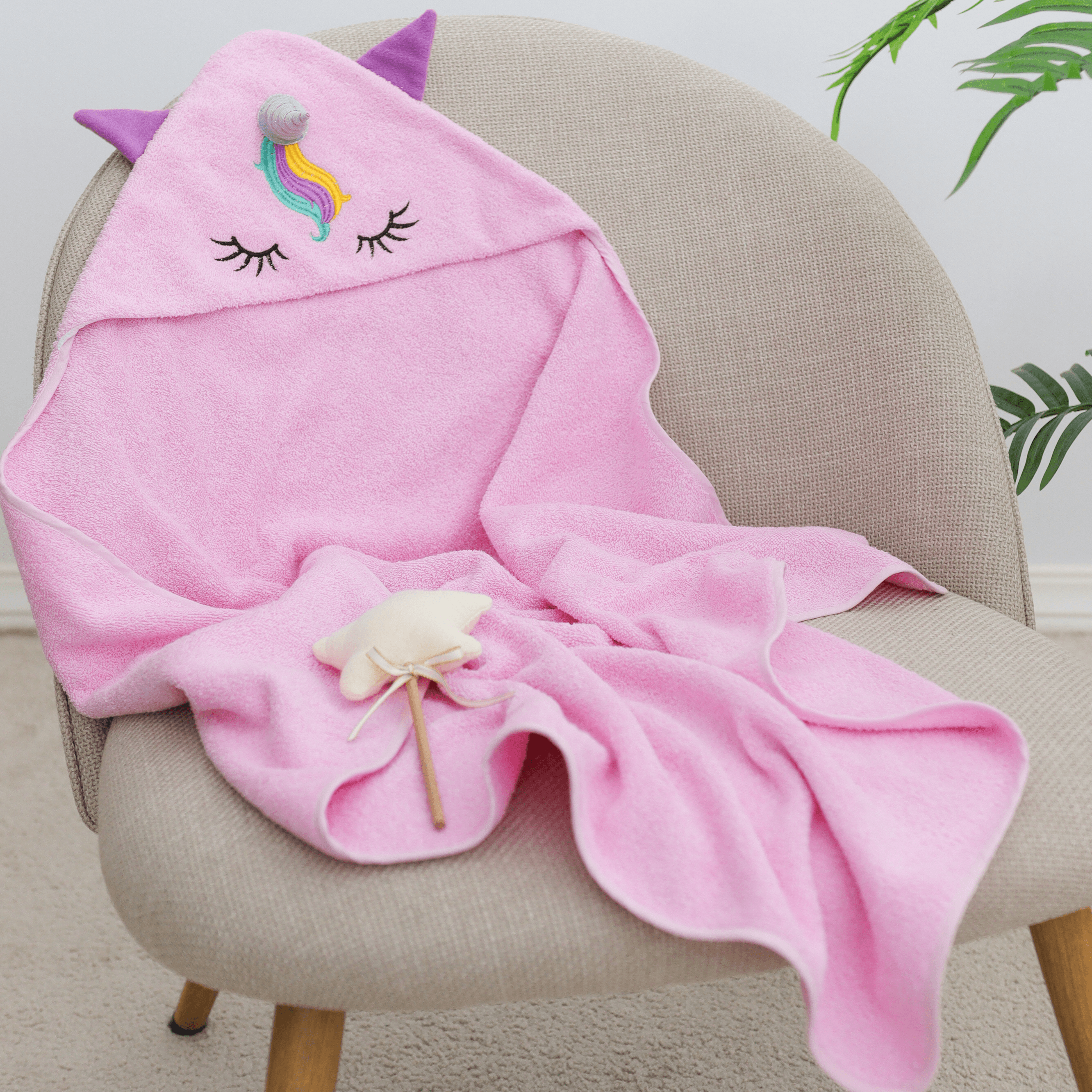 Детское полотенце с капюшоном Sasha Unicorn 80х80 см Махра Розовый 130/70 Детское полотенце с капюшоном Sasha Unicorn 80х80 см Махра Розовый 130/70