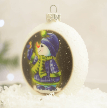 Елочная игрушка Santa Shop Снеговик с синичкой Белый 9 см 4820001152951