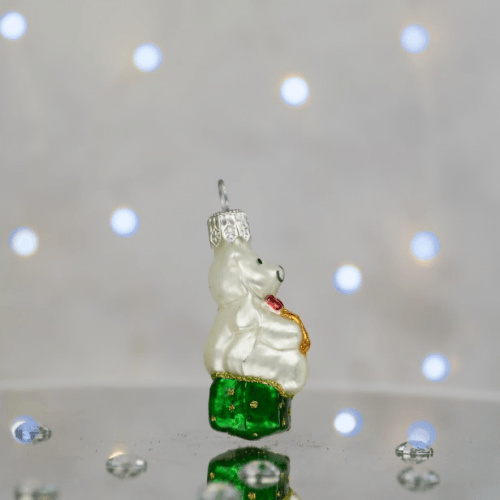 Елочная игрушка Santa Shop Ведмедик новорічний Белый/Зеленый 8 см 4820001180190