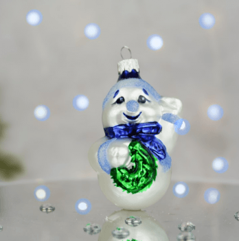 Елочная игрушка Santa Shop Сніговик з вінком Синий 8 см 4820001180237