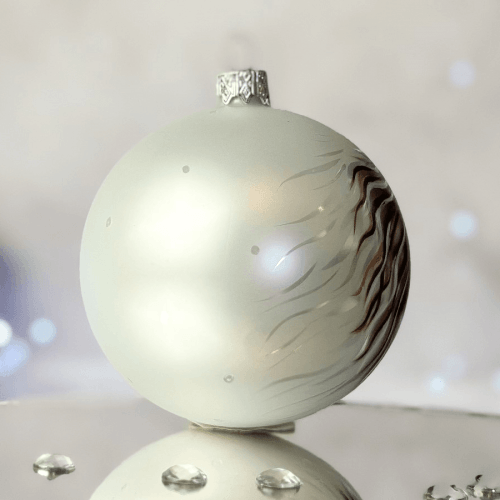 Новогодний шар на елку Santa Shop Символ года 2026 Мрійливий кінь Белый 8,5 см 4820001180534