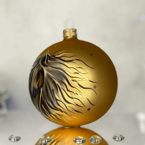 Новогодний шар на елку Santa Shop Символ года 2026 Мрійливий кінь Золотой 8,5 см 4820001234084