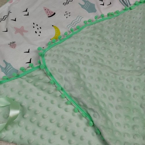 Конверт одеяло для новорожденных с помпонами PaMaYa 80*90 Мятный 1787-1