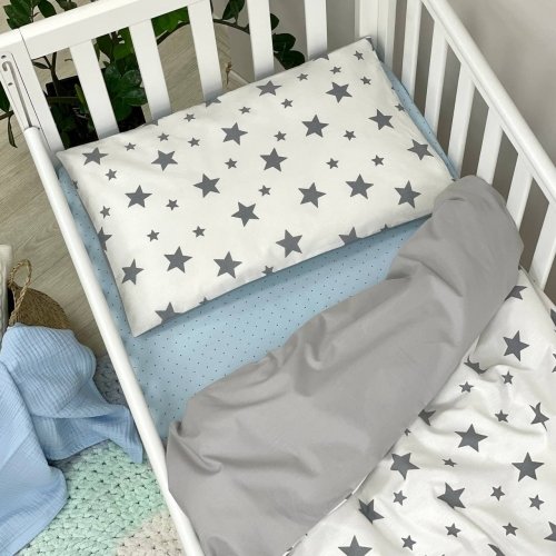 Детское постельное белье в кроватку Маленькая Соня Happy night Звёзды серые Голубой/Серый 03107387