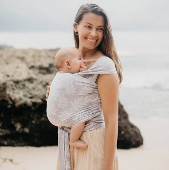 Трикотажный слинг шарф для новорожденных Love & Carry Рассвет 3 - 12 кг Светло-серый/Белый LC455