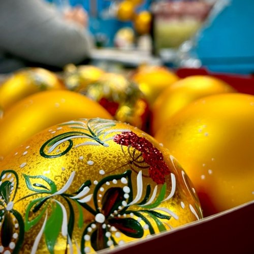 Новогодний шар на елку Santa Shop Святкова калина Золотой 10 см 4820001154283