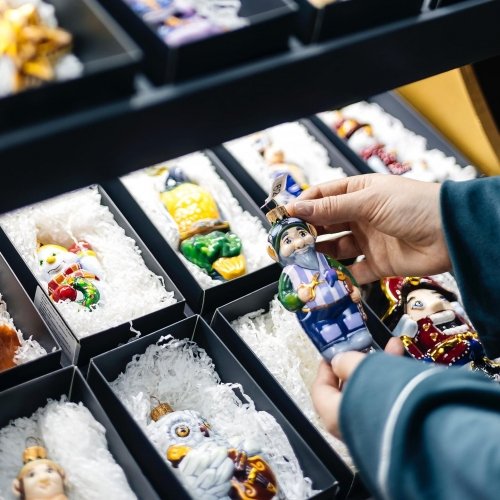 Елочная игрушка Rizdviani Istorii Эльф портной 11 см 4820001045093