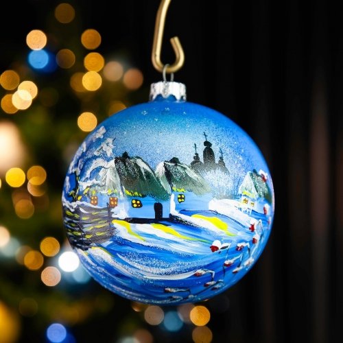 Новогодний шар на елку Santa Shop Окраина села Голубой 10 см 4820001106916