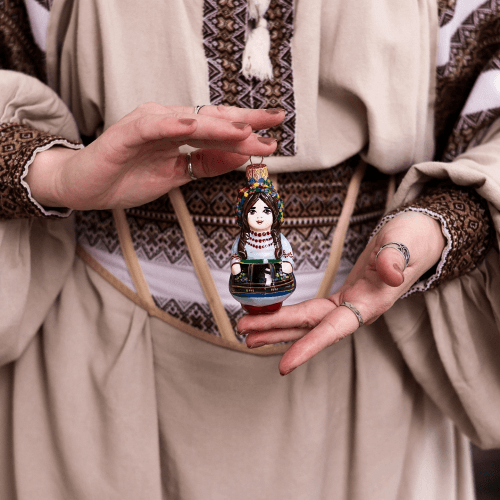 Елочная игрушка Rizdviani Istorii Подоляночка 9 см 4820001154849