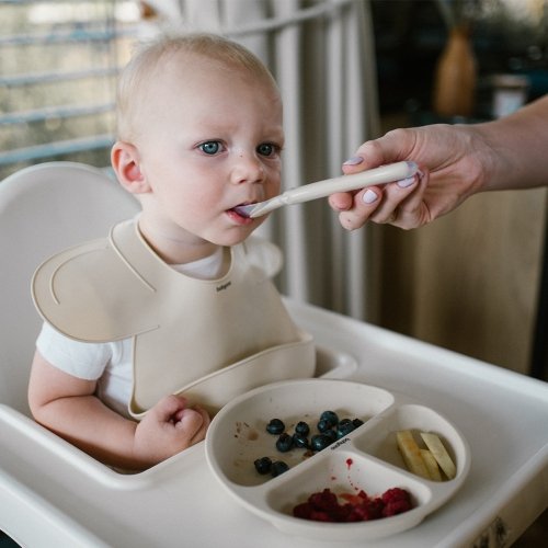 Силиконовая ложка для кормления детская BabyOno 6+ мес Бежевый 785/04