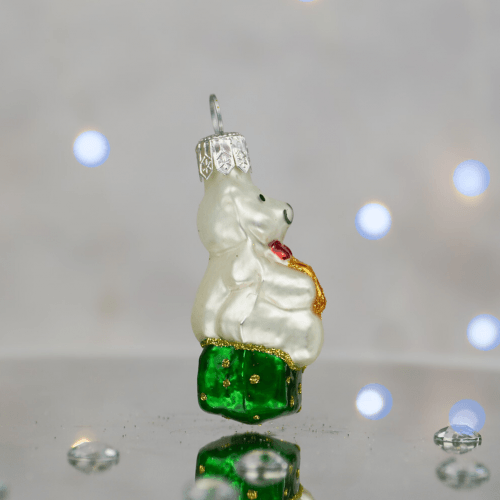Елочная игрушка Santa Shop Ведмедик новорічний Белый/Зеленый 8 см 4820001180190