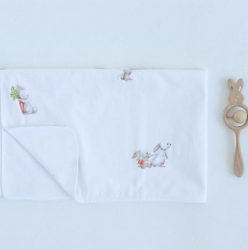 Непромокаемая пеленка для детей ELA Textile&Toys Зайчики Белый/Зеленый 80х50 см WRD001R