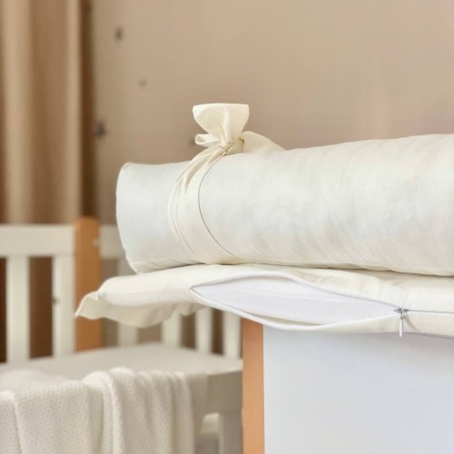 Пеленальный матрасик BBChic с рюшем Молочный 5151718