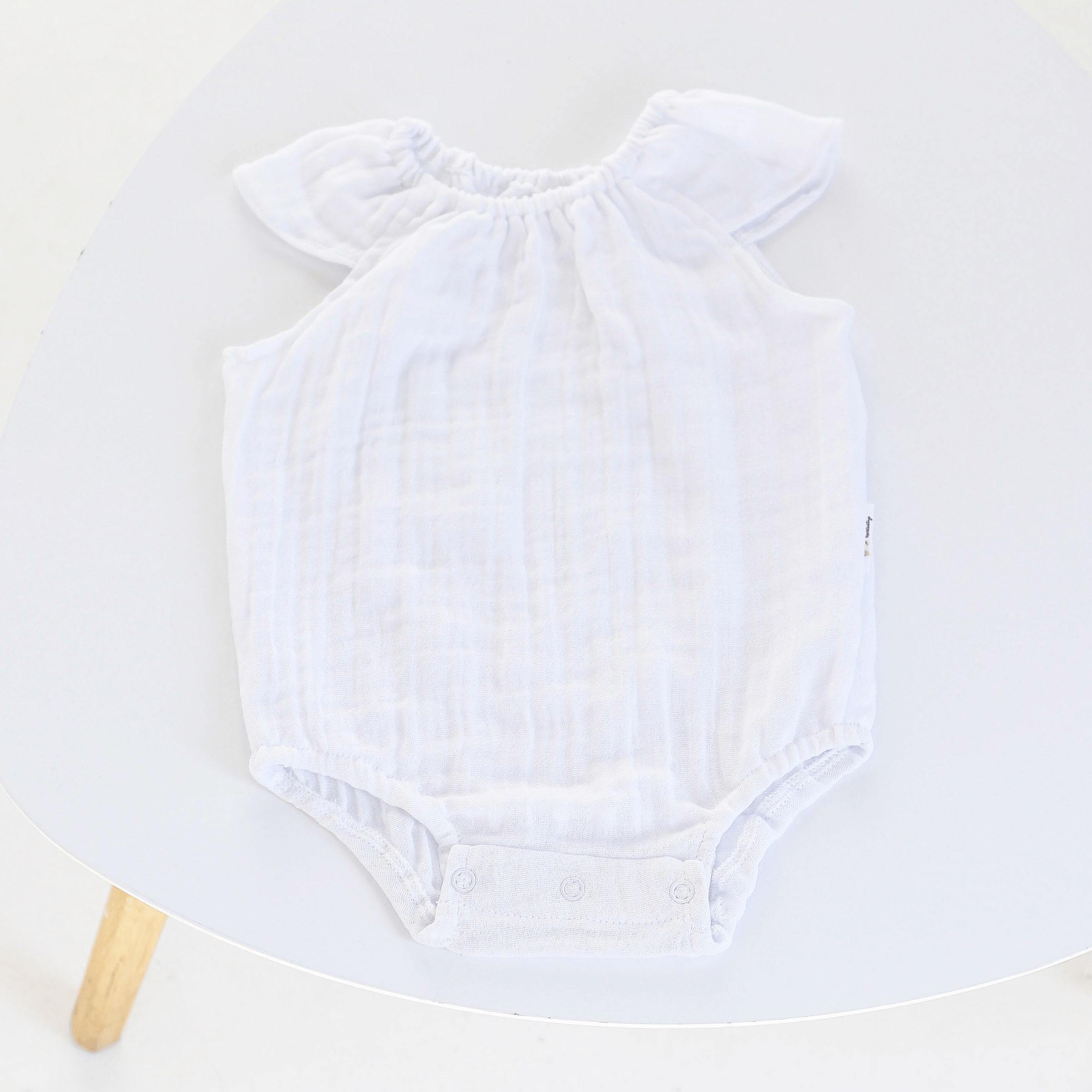 Бодик для новорожденных ELA Textile&Toys 0 - 24 мес Муслин Белый BS001WT Бодик для новорожденных ELA Textile&Toys 0 - 24 мес Муслин Белый BS001WT