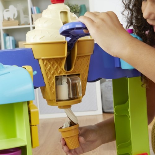 Набор для творчества пластилин Hasbro Play-Doh Food role play Мега набор Машинка с мороженым F1039