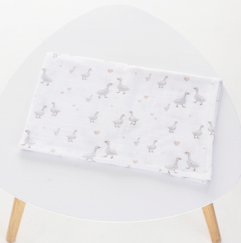 Муслиновая пеленка для детей ELA Textile&Toys Гуси Муслин Белый/Бежевый/Серый 100х80 см MD002GS