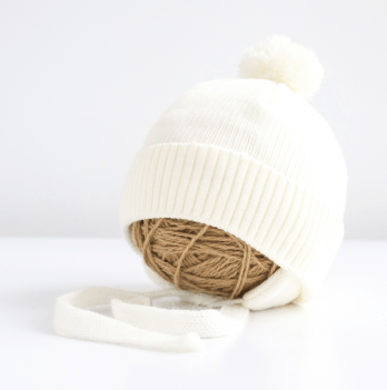 Демисезонная шапка с помпоном для новорожденных MagBaby Bon 0 - 24 мес Молочный 132465