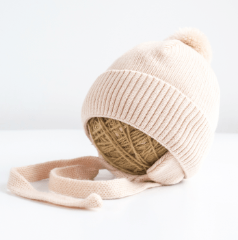 Демисезонная шапка с помпоном для новорожденных MagBaby Bon 0 - 24 мес Бежевый 132475