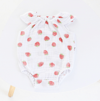 Бодик для новорожденных ELA Textile&Toys Клубнички 0 - 24 мес Муслин Белый/Красный BS001ST