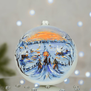 Новогодний шар на елку Santa Shop Різдвяні колядники Белый 12 см 4820001179873