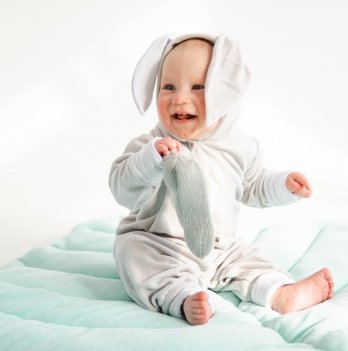 Демисезонный комбинезон для новорожденных ELA Textile&Toys Зайчик 0 - 1,5 лет Велюр Светло-серый KR002LG