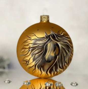 Новогодний шар на елку Santa Shop Символ года 2026 Мрійливий кінь Золотой 8,5 см 4820001234084