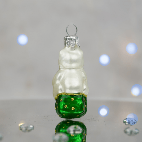 Елочная игрушка Santa Shop Ведмедик новорічний Белый/Зеленый 8 см 4820001180190