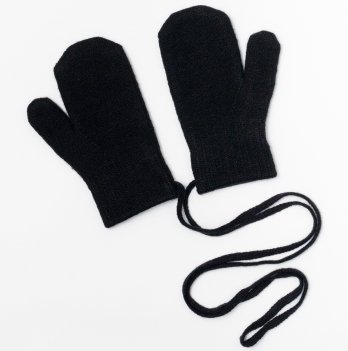Вязаные варежки детские ДоРечі на шнурке 0-18 мес Черный 2061